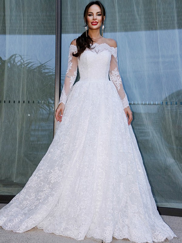Bateau Long Sleeve Wedding Dress Ball Gown with Beautiful Applique main image 1