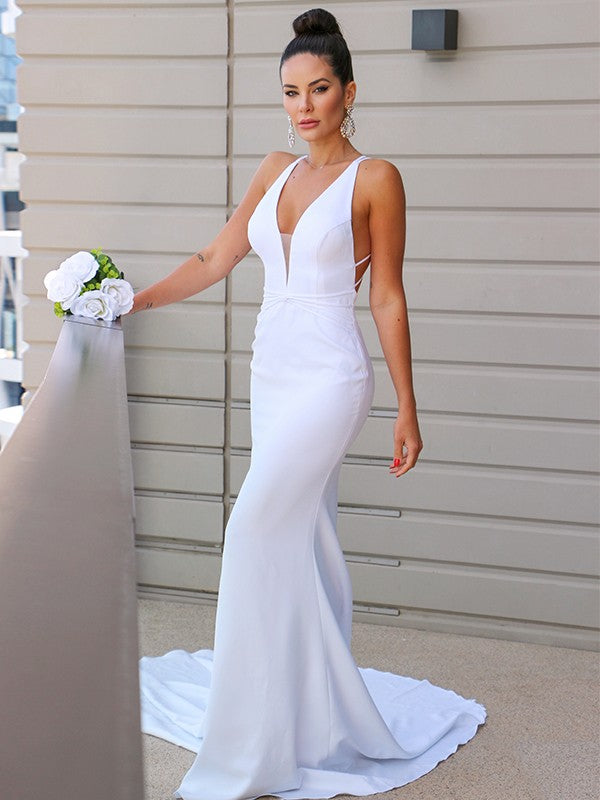 Sheath/Column Stretch Crepe V-neck Sleeveless Sequin Prom Dresses main image 0